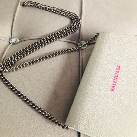 Balenciaga Pink & White💗 HOST PICK💗 - Picture 2 of 8